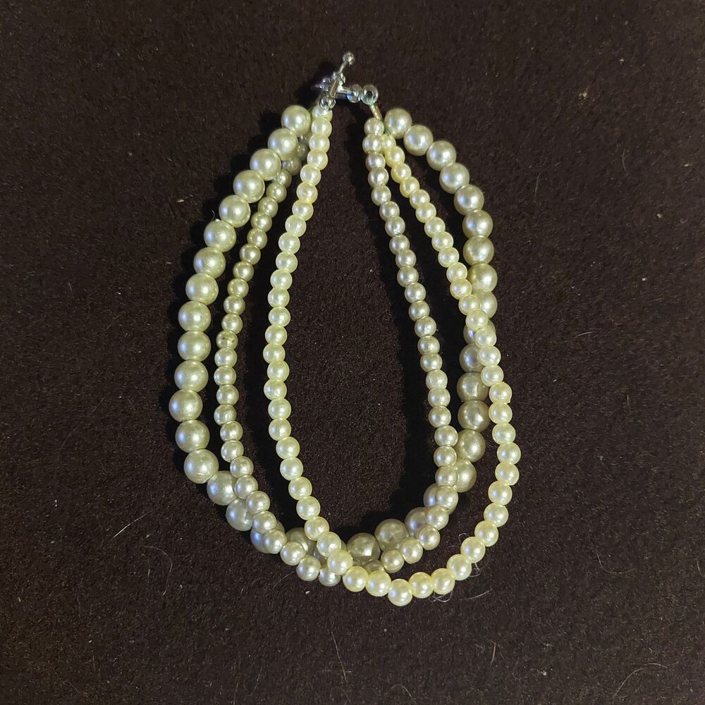 VTG 3 Strand Faux Pearl Beaded Bracelet  7 1/2"